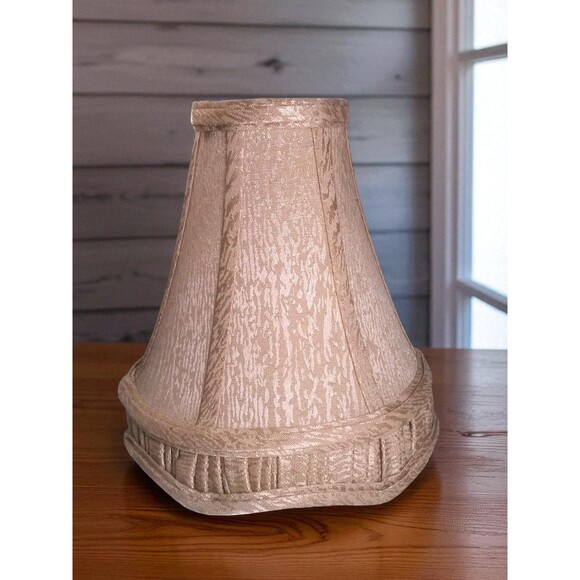 Vintage Small Clip On Lamp Shade Beige Scalloped Edge Fabric Interior 8" Tall - Picture 1 of 8